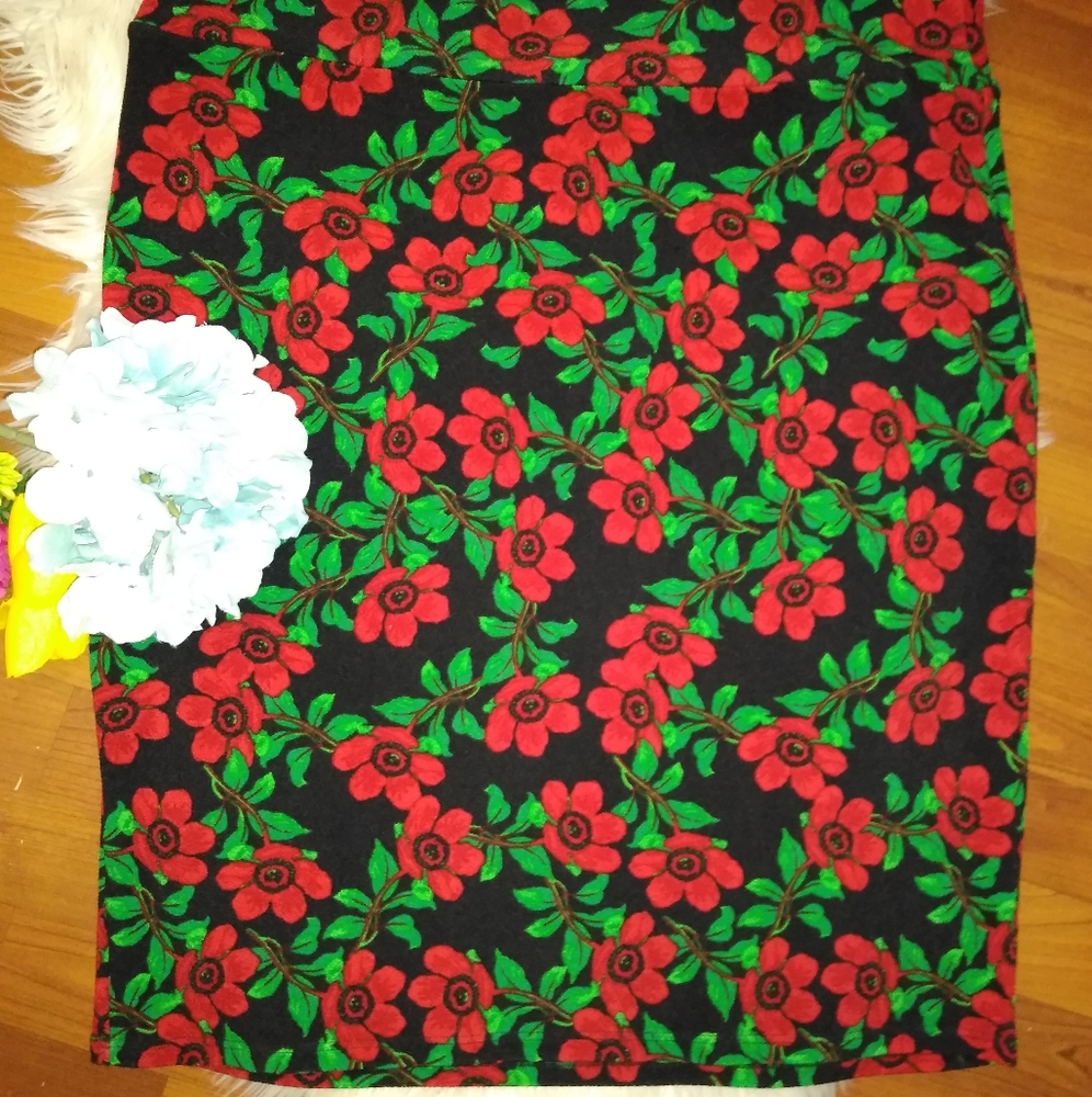 Never worn! Lularoe plus size pencil skirt